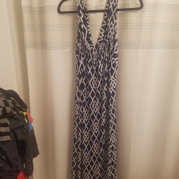 Jon and Anna Sheath Dress - Picture 2 of 3